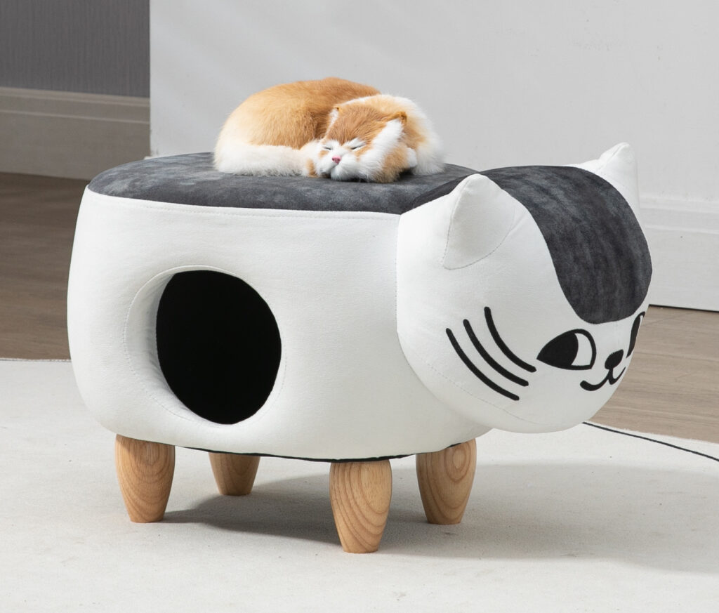 W09-00032G Cropped Grey Cat Condo lifestyle 2-1